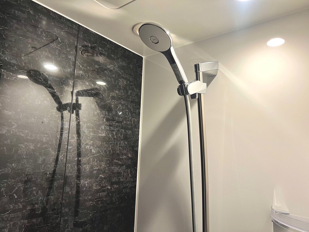 スーペリア ルーム 客室2 | ホテル湯の本