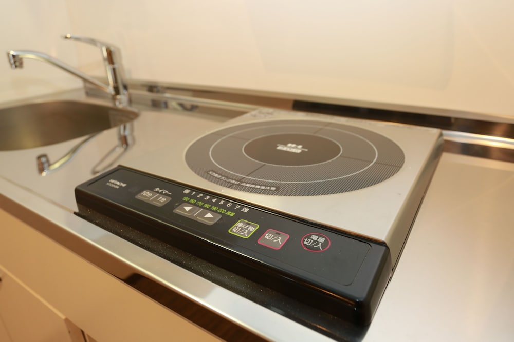 デラックス 和洋室 専用簡易キッチン1 | ザ・ベース・堺東・アパートメントホテル