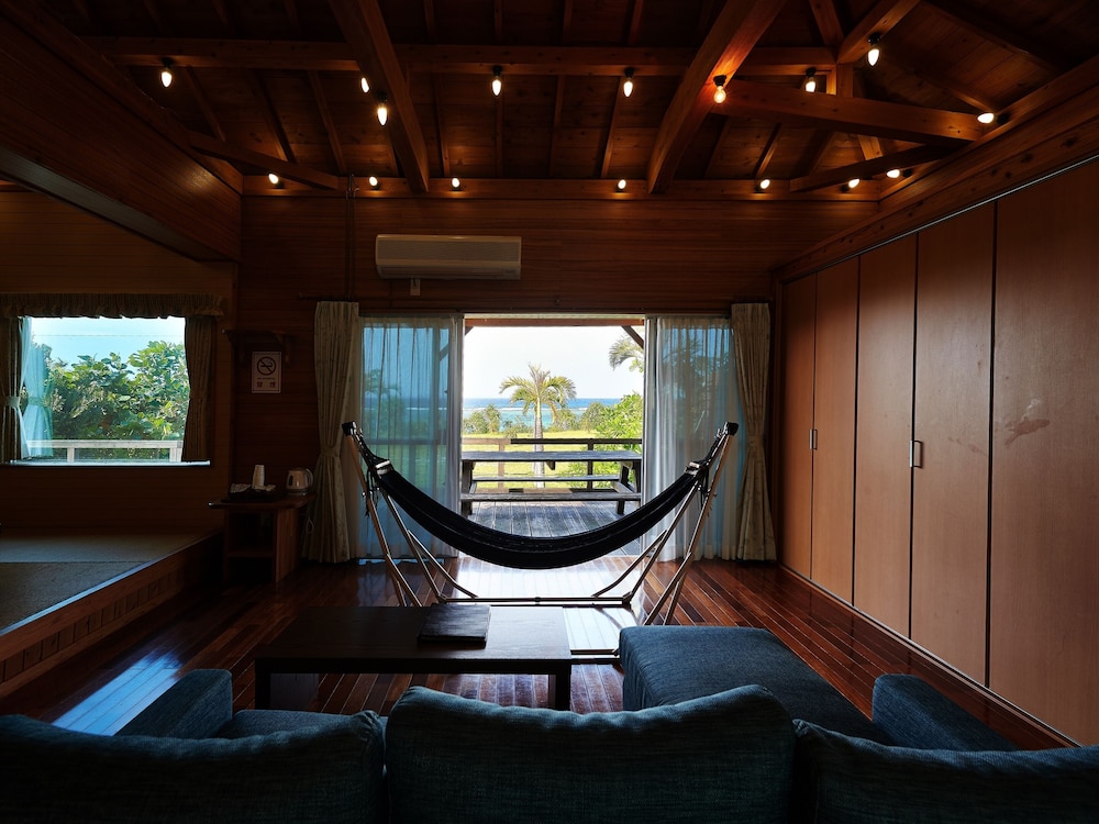 ウッドデッキコテージ　禁煙　オーシャンビュー 客室9 | 長浜ビーチリゾート 海音