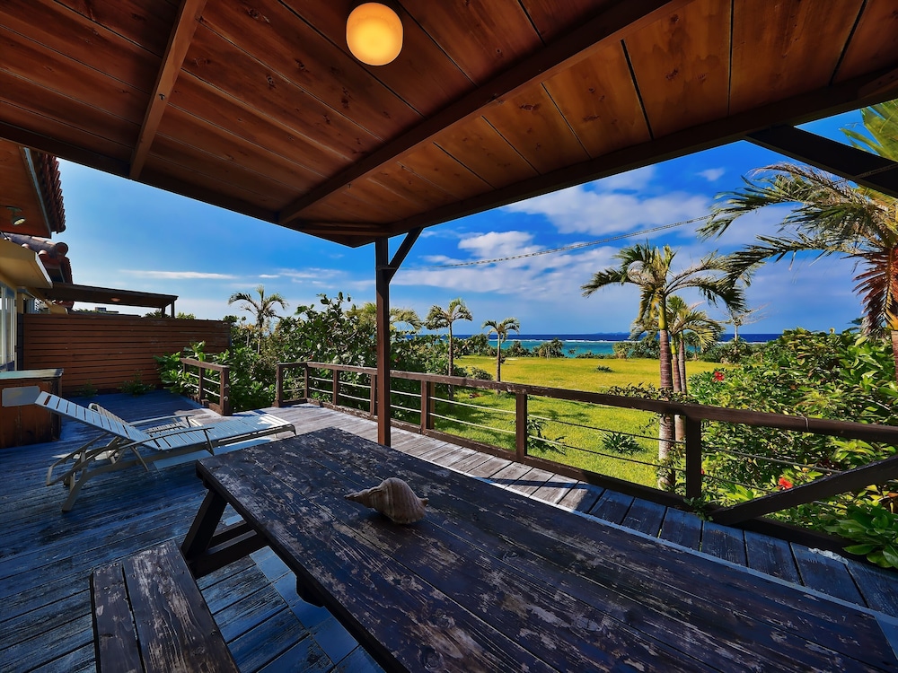 ウッドデッキコテージ　禁煙　オーシャンビュー ガーデン ビュー2 | 長浜ビーチリゾート 海音