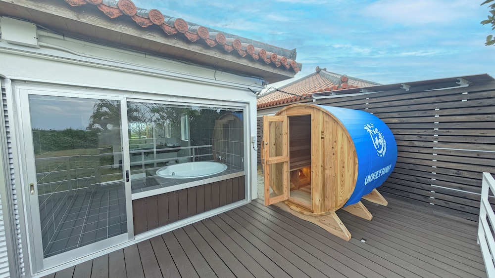 スカイデッキコテージ　サウナ有　禁煙　オーシャンビュー 客室の設備とサービス8 | 長浜ビーチリゾート 海音