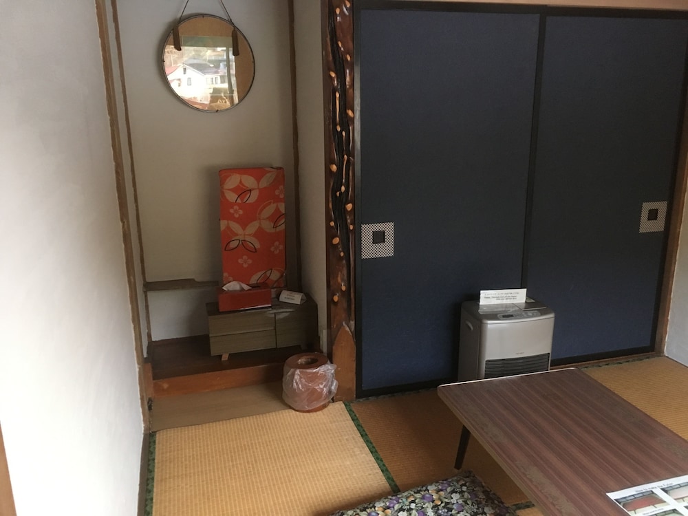 和室2人部屋 (4.5畳) 客室1 | 和楓ゲストハウス柏や
