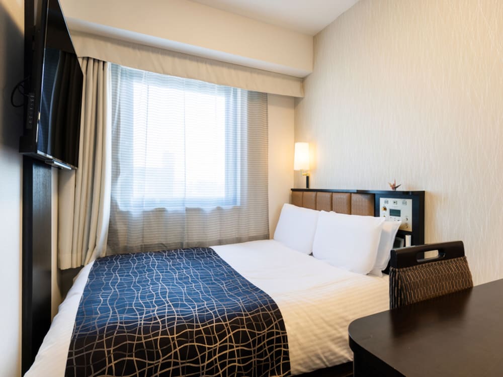 アパホテル〈なんば駅東〉