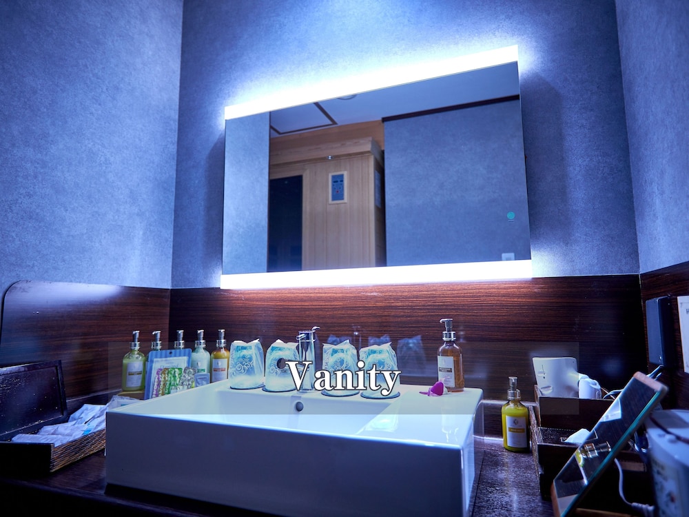 ロイヤルタイプ 喫煙可 客室7 | ホテルバリアンリゾート新宿本店