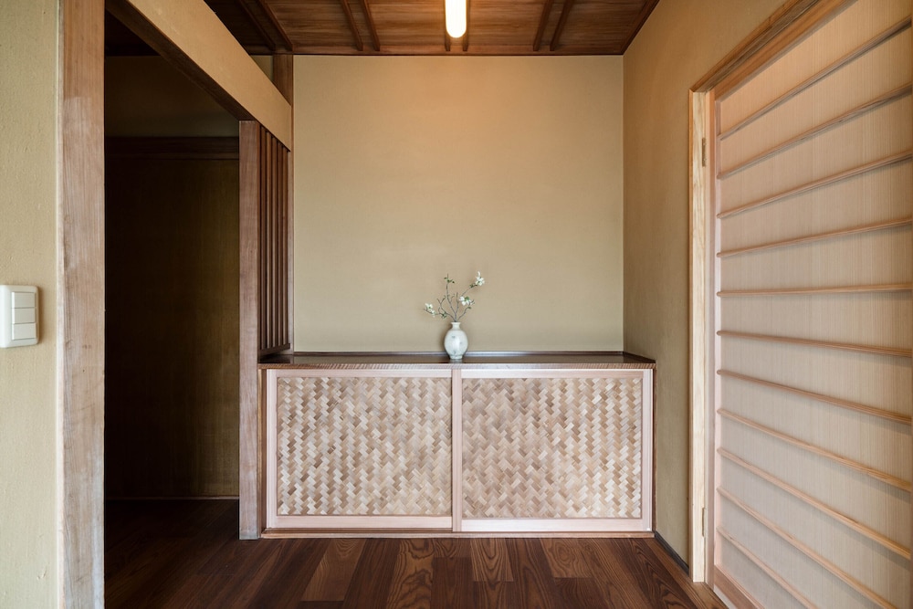 勝目邸 一棟貸し (露天風呂なし 沸かし湯) 客室6 | 季楽 飫肥