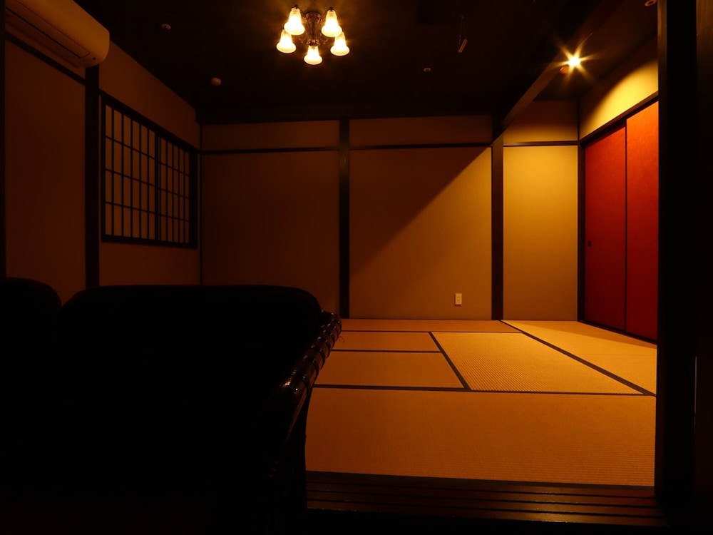 和洋室 (バス·トイレ別) 雅 禁煙 | 数寄屋風旅館からさわ