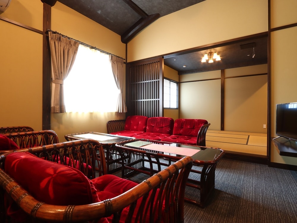 和洋室 (バス·トイレ別) 雅 禁煙 客室2 | 数寄屋風旅館からさわ