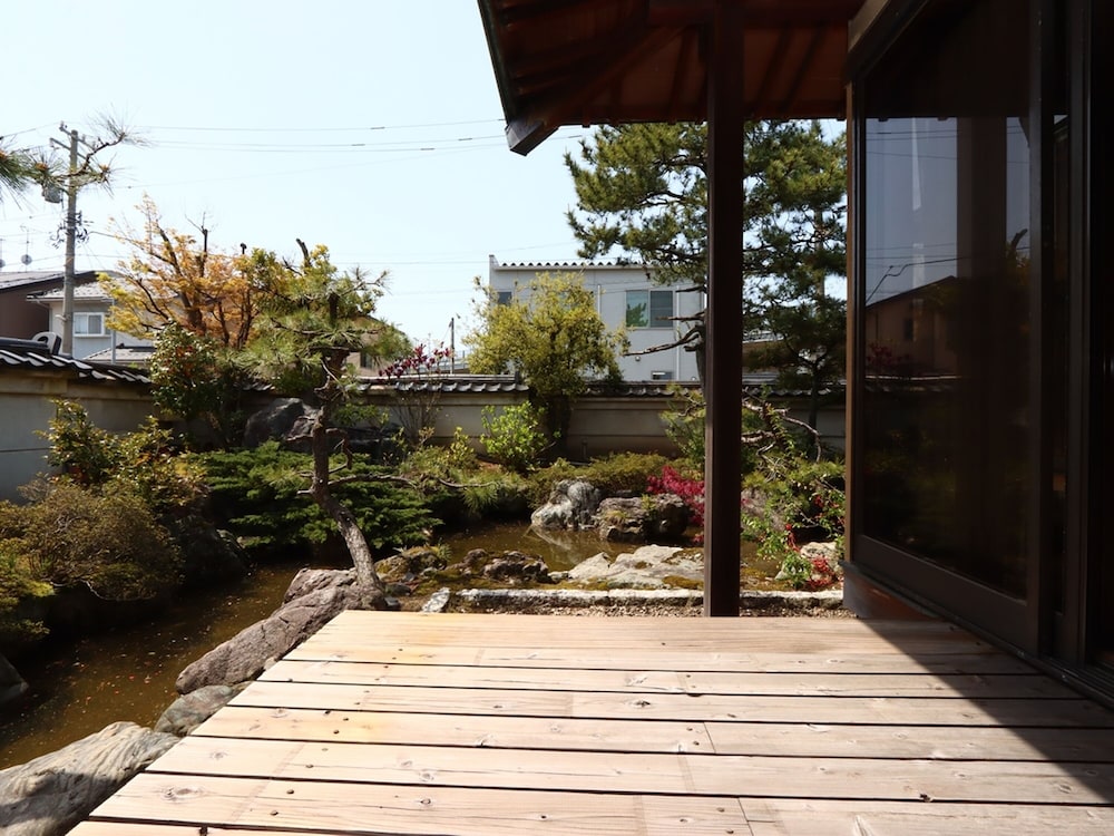 和室12畳 (トイレ付) 松 禁煙 テラス / パティオ0 | 数寄屋風旅館からさわ