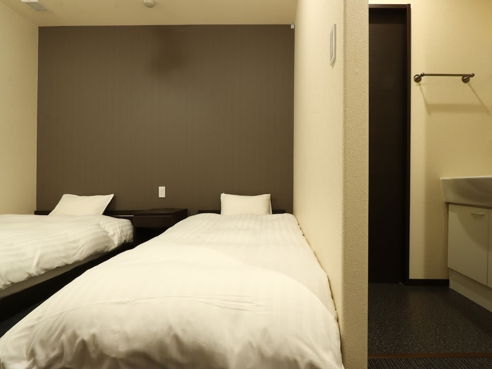 スタンダードツイン (トイレ付) 禁煙 | 数寄屋風旅館からさわ