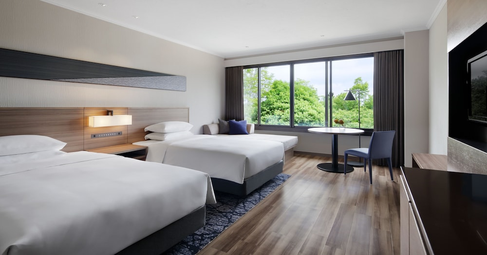 スーペリア ルーム シングルベッド 2 台 マウンテンビュー 客室1 | 伊豆マリオットホテル修善寺