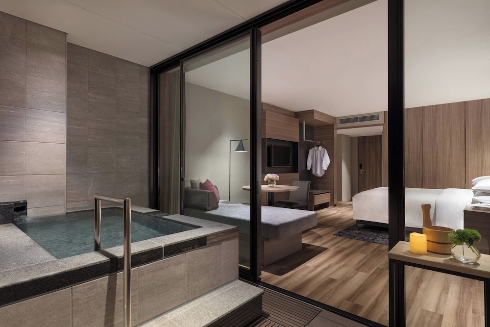 デラックス ルーム キングベッド 1 台 ガーデンビュー (with Outside Hot Spring) 客室0 | 伊豆マリオットホテル修善寺