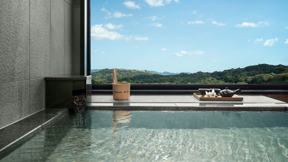 ジュニア スイート シングルベッド 1 台 ガーデンビュー 客室3 | 南紀白浜マリオットホテル