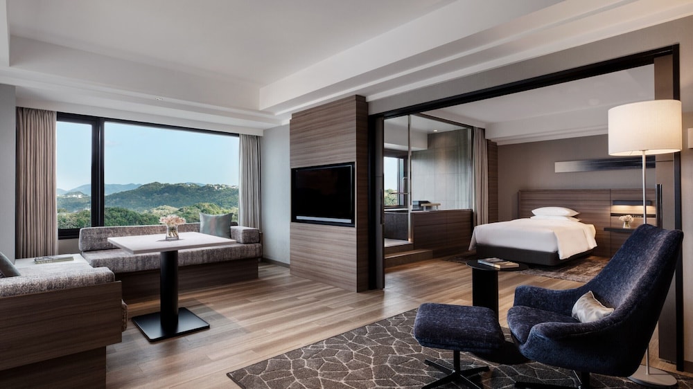 ジュニア スイート シングルベッド 1 台 ガーデンビュー 客室4 | 南紀白浜マリオットホテル