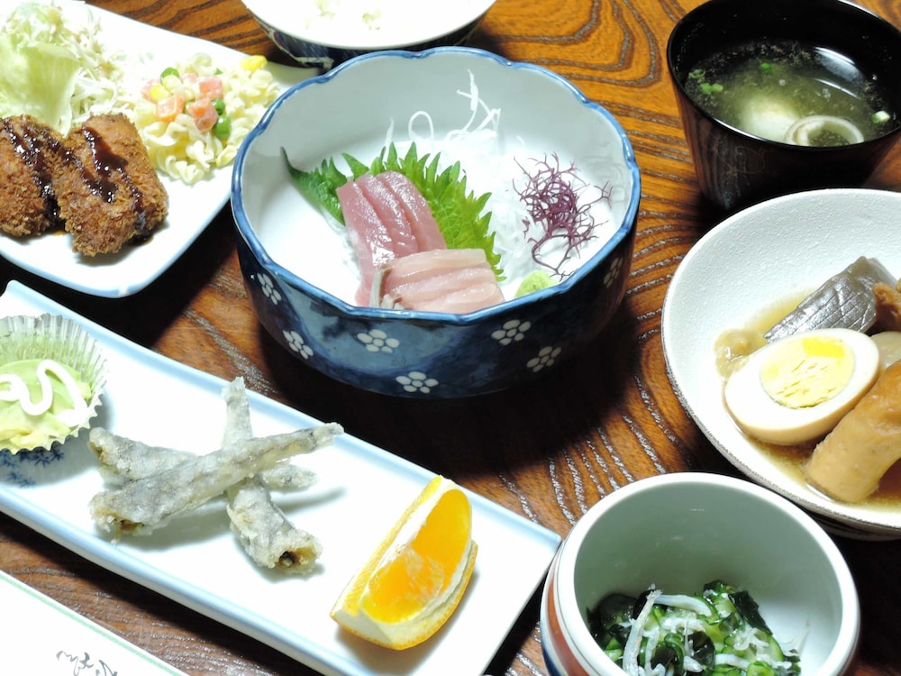 レストラン1 | 旅館兼六園