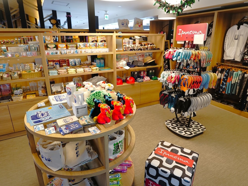 ギフト ショップ1 | アラマンダ インギャーコーラルヴィレッジ