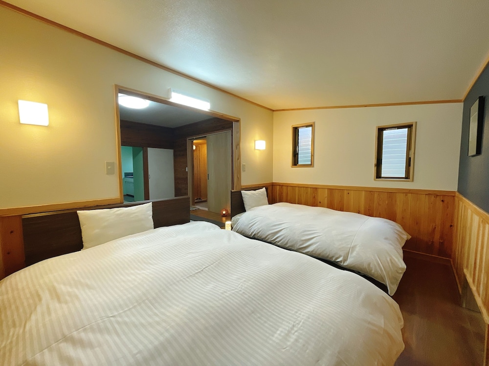 (桜草) リビング8畳+寝室4.5畳キッチン付き[禁煙] 客室2 | 湯布院 塚原高原 山荘 どんぐり