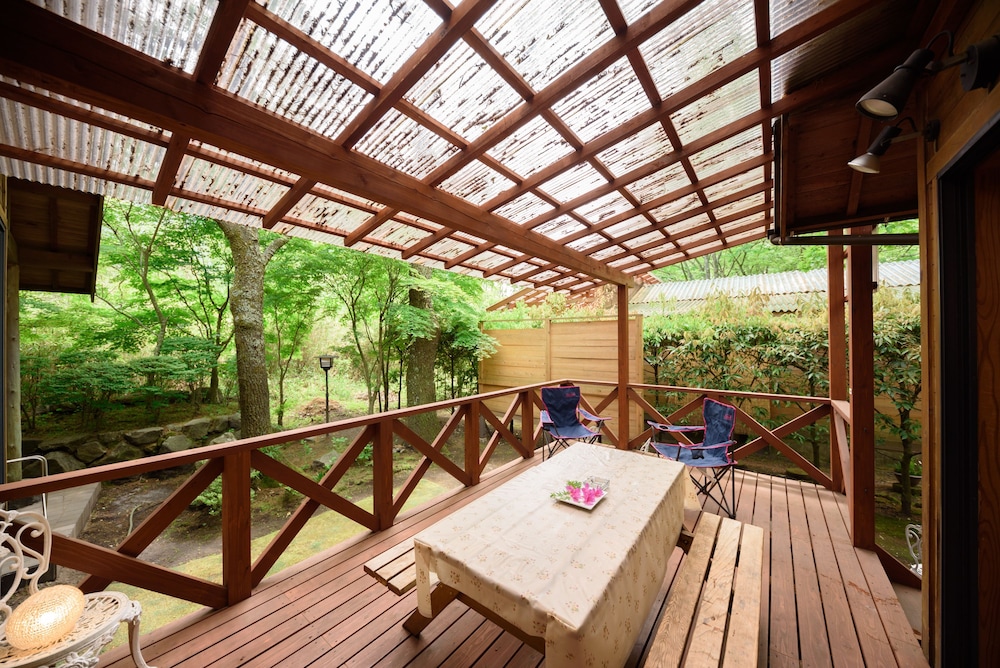 (翁草) リビング10畳+寝室5畳キッチン付き[禁煙] テラス / パティオ0 | 湯布院 塚原高原 山荘 どんぐり