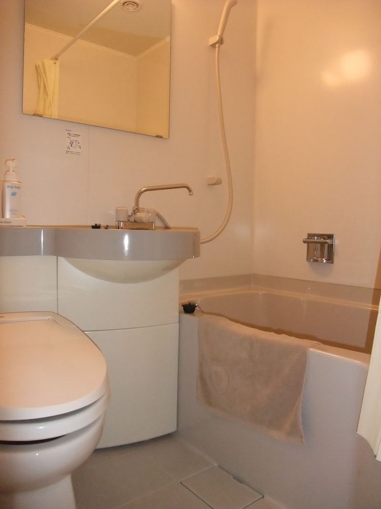 セミダブルルーム 喫煙可 バスルーム1 | センターホテルトヨタ