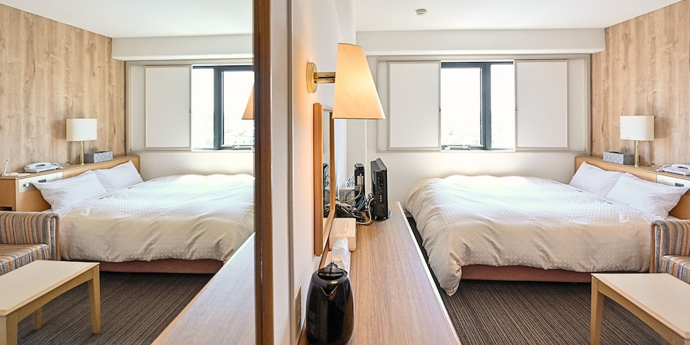 スーペリア セミダブルルーム 喫煙可 客室2 | パークホテル可児