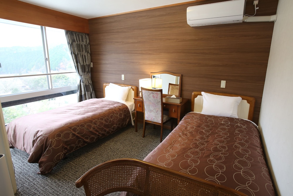 和洋室 客室1 | 奥津温泉リゾート 米屋倶楽部