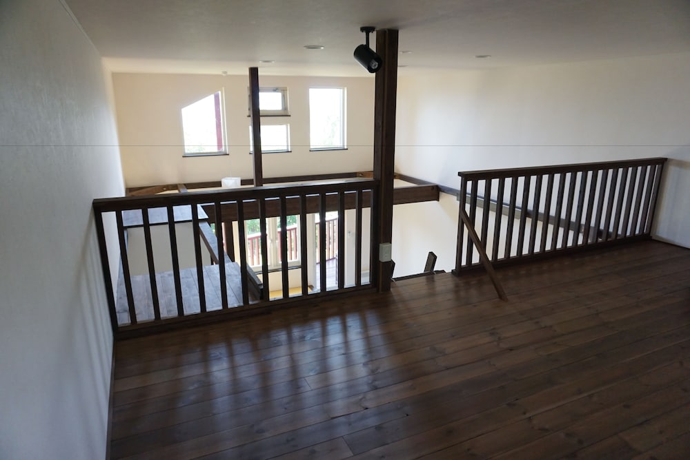 1ベッドルームアパートメント（ツイン） 客室1 | シャレー富遊里