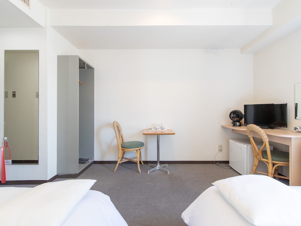 ツインルーム 禁煙 客室12 | Tabist させぼパレスホテル