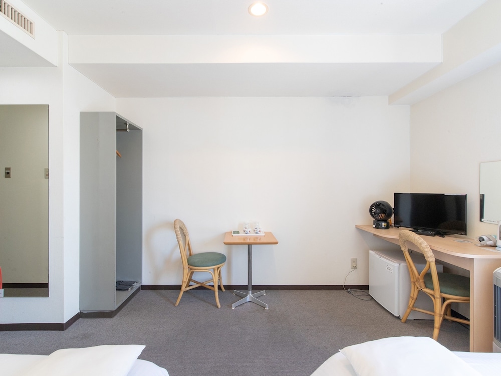 ツインルーム 禁煙 客室11 | Tabist させぼパレスホテル