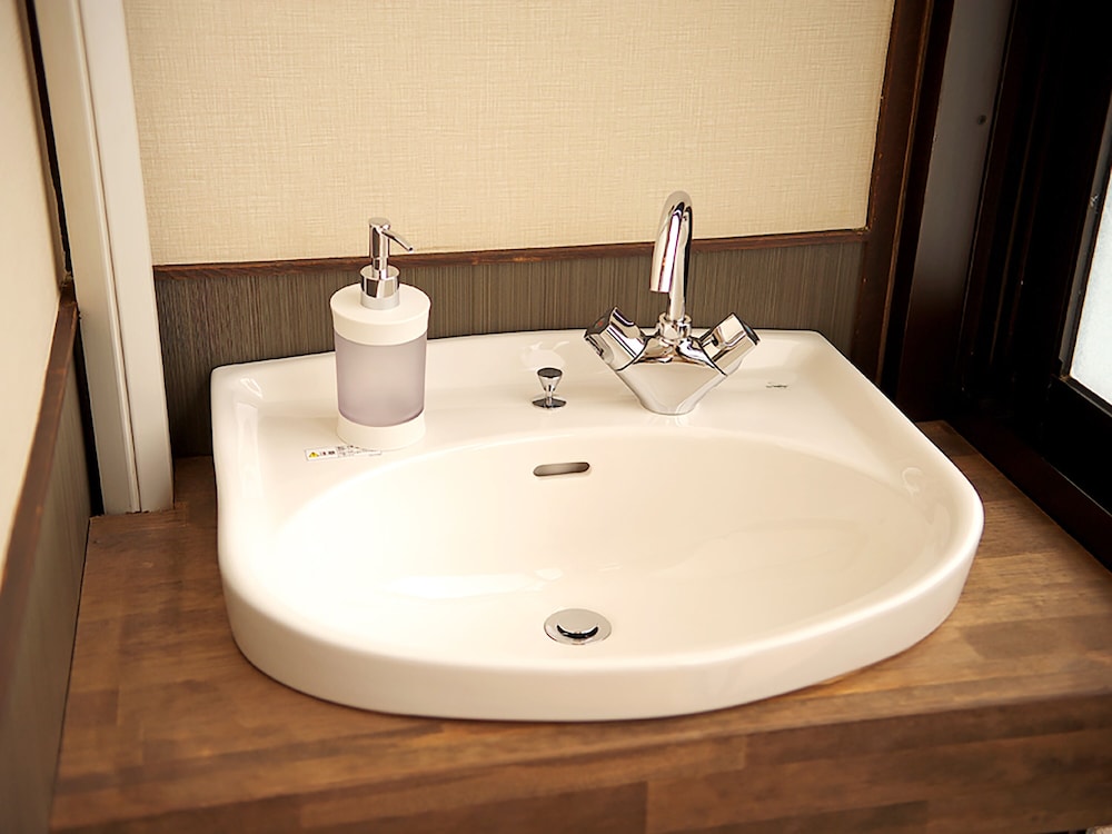 わんこ同伴OK - ツインルーム 喫煙 別館 バス無しトイレ付き 客室2 | 下呂温泉 紅葉館 別館 わん泊亭