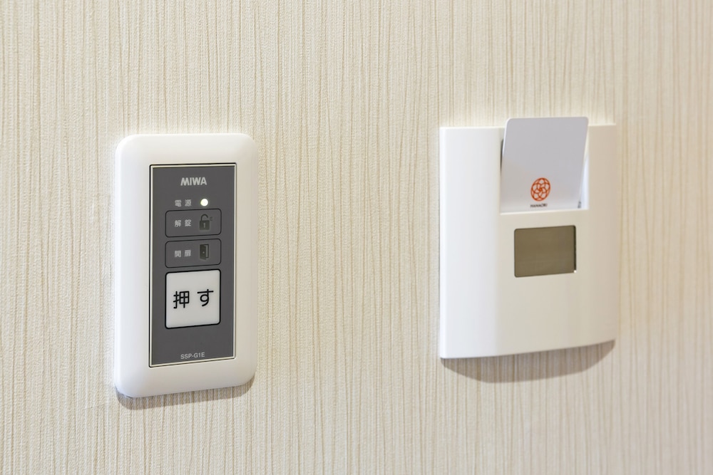 ツインルーム 車いす対応 禁煙 客室2 | 箱根 芦ノ湖 はなをり