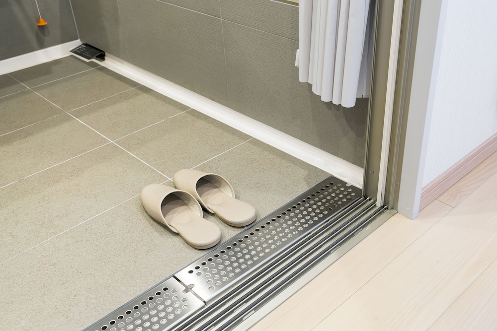 ツインルーム 車いす対応 禁煙 客室3 | 箱根 芦ノ湖 はなをり