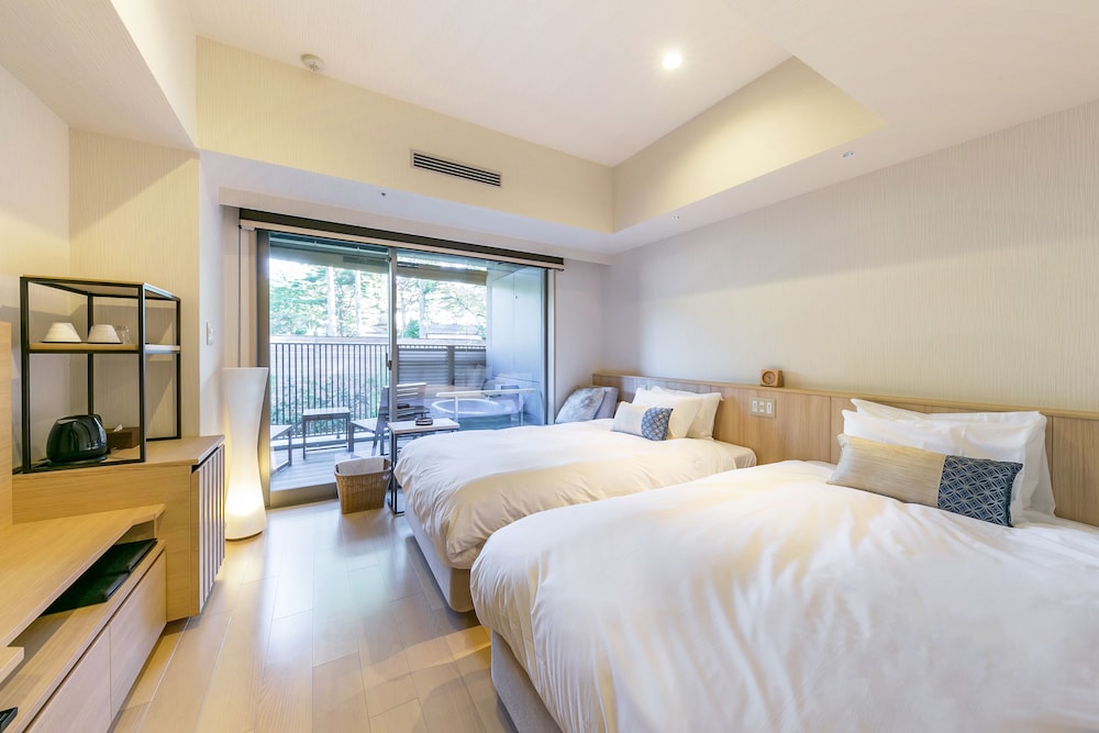 カジュアルツイン露天風呂付き 禁煙 | 箱根 芦ノ湖 はなをり