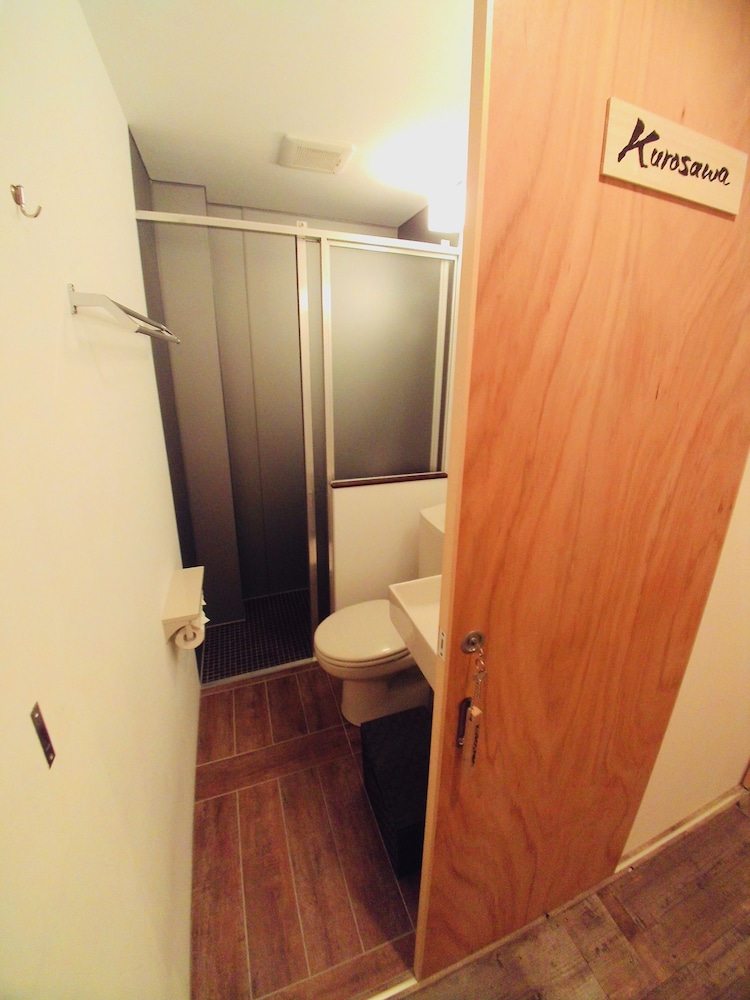 トラディショナル トリプルルーム バスルーム0 | ウノ・ポート・イン