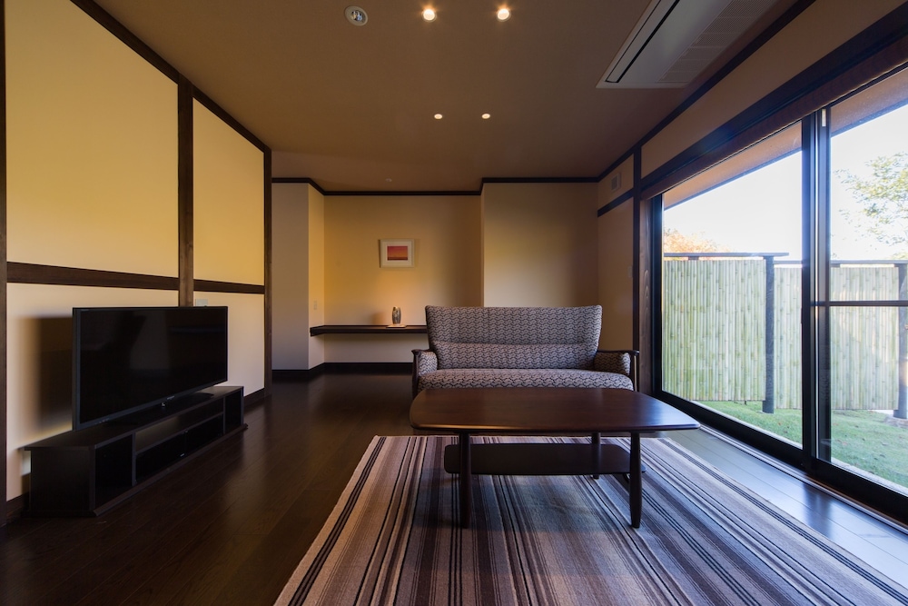 洋室（A２タイプ） | 深山山荘