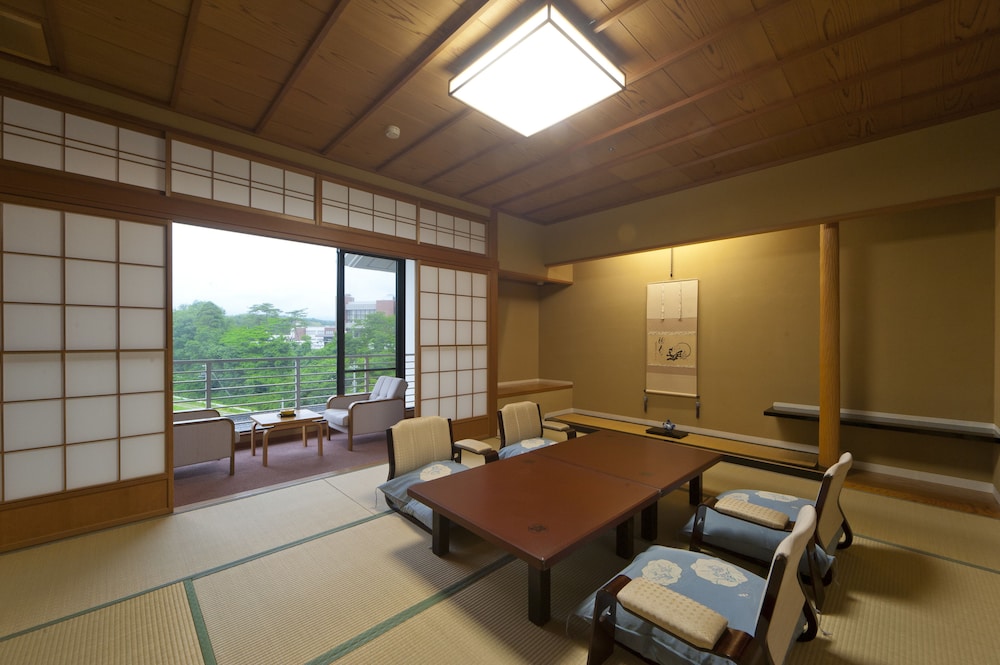 吉祥亭 客室1 | 辰口温泉 たがわ龍泉閣