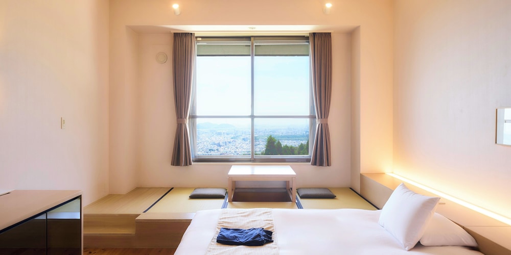 ツインルーム 客室2 | セトレハイランドヴィラ姫路