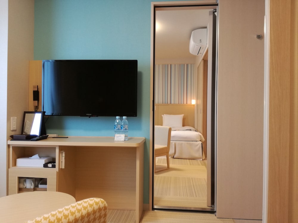 コネクティングルーム(ツインルーム2室)5~8名 客室1 | 日和ホテル舞浜