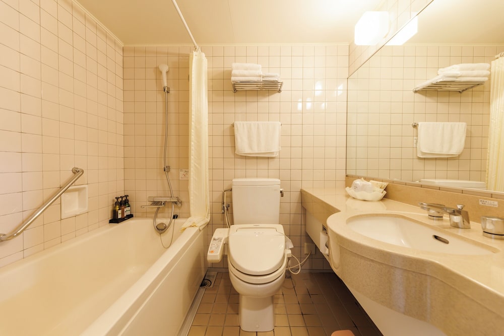 洋室ツイン [平日限定/素泊まり] 洋室限定 シモンズのベッドで快適なお目覚めを もちろん天然温泉もご堪能! 禁煙 客室6 | ホテル季古里