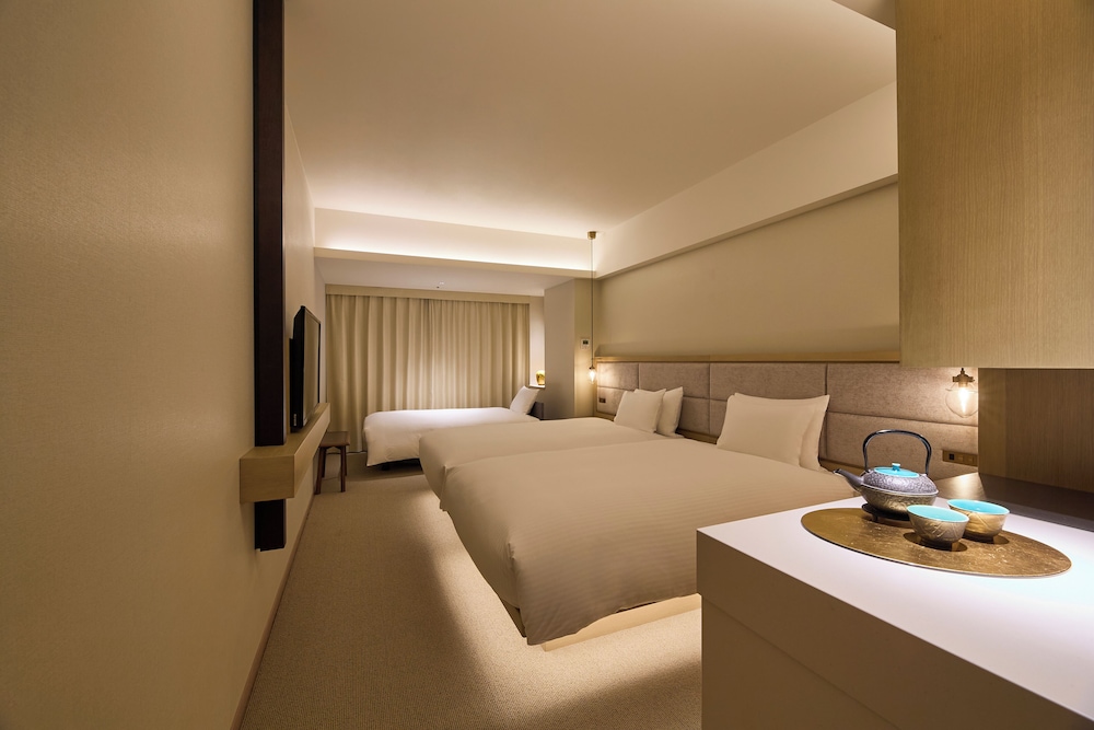 デラックスツイン(デイベッド) 客室1 | ホテル ザ セレスティン京都祇園