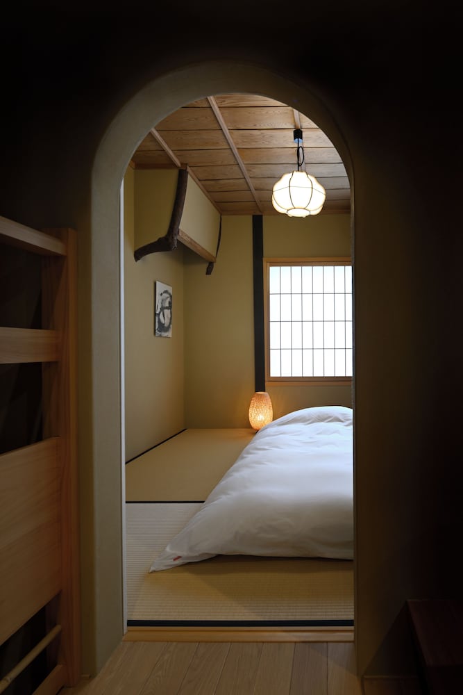 京都町屋一棟貸し 客室1 | ゲストハウス みかさ