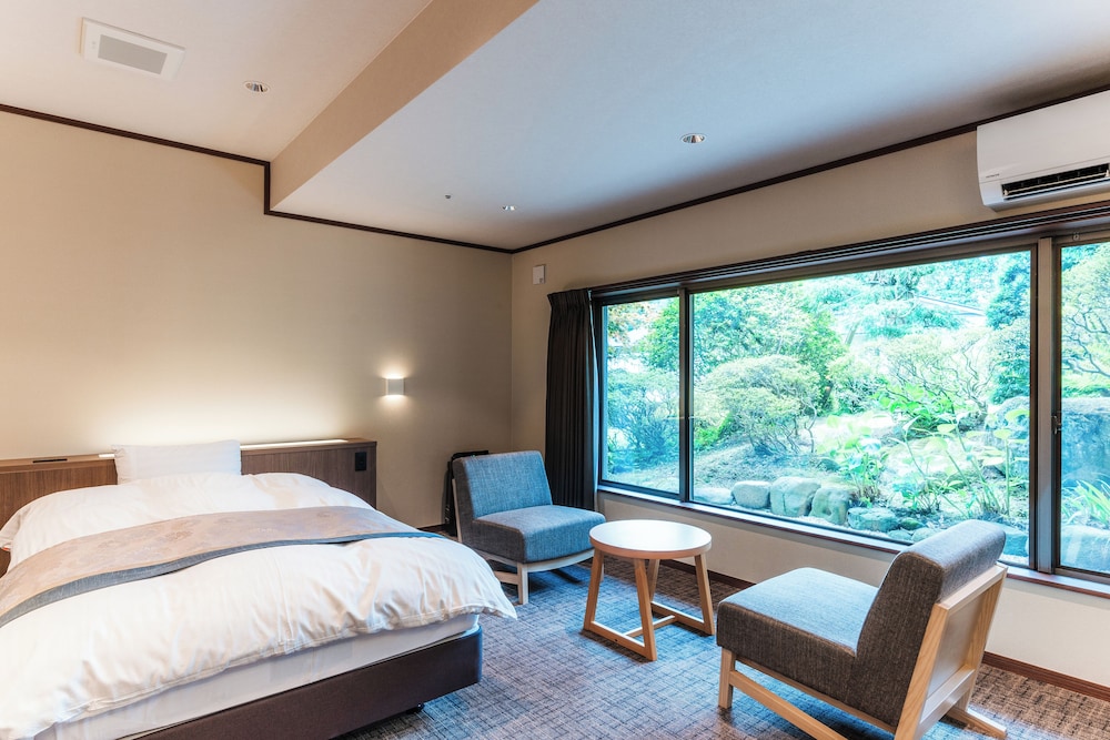 プレミアム ツインルーム 禁煙 客室1 | 玉造グランドホテル長生閣