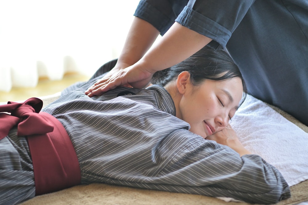 マッサージ1 | 星野リゾート 界 箱根