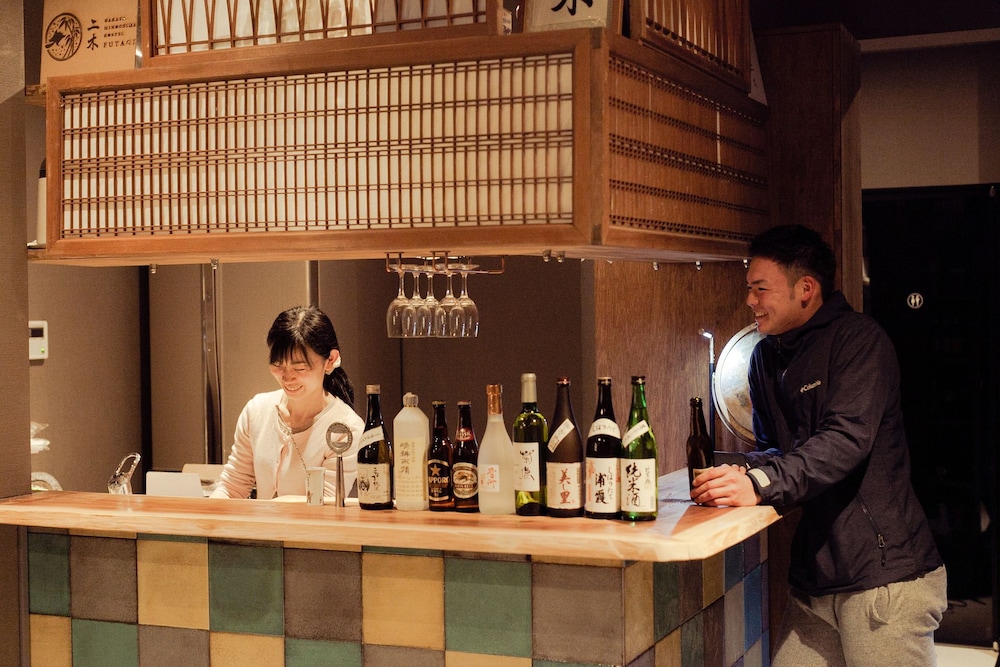 バー (施設内)1 | Hakata Minoshima Hostel FUTAGI