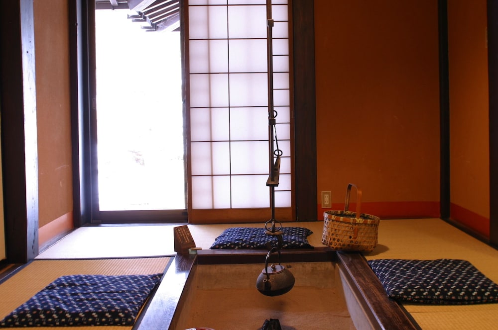 松の家 和洋室 (バス無しトイレ付き、喫煙可) 客室1 | 湯元 長座