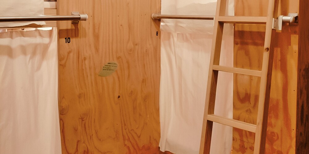 [栄/SAKAE]2段ベッドルーム貸切(4名様まで) 客室5 | 佐賀インターナショナルゲストハウス HAGAKURE