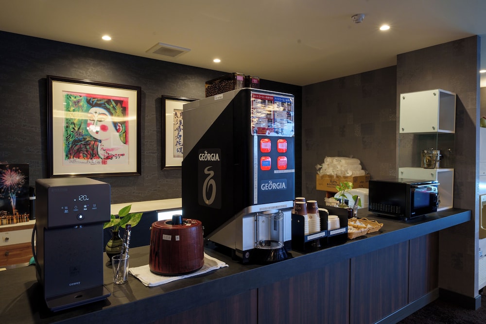 コーヒー サービス1 | 亀山亭ホテル