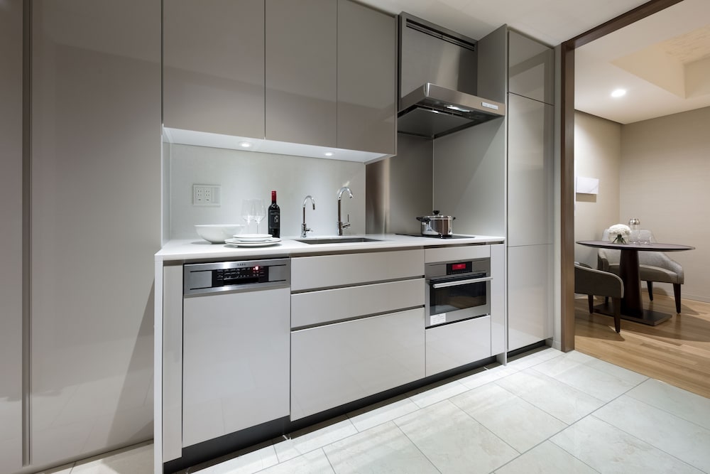 デラックス スタジオ シングルベッド 2 台 専用キッチン0 | アスコット丸の内東京