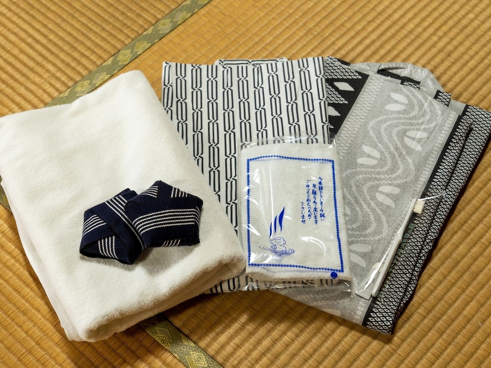 セミダブルルーム 禁煙 客室16 | 中央館 清水屋旅館