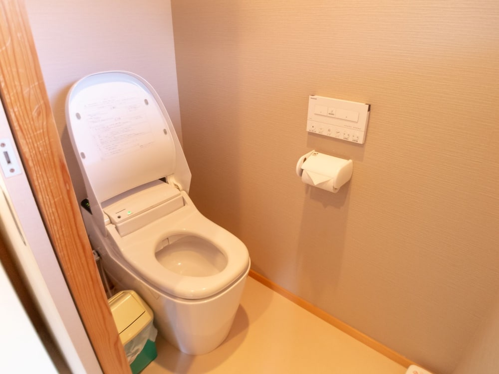 4 人部屋 禁煙 専用バスルーム 客室9 | 中央館 清水屋旅館