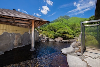 由布院温泉 ゆふいん 七色の風