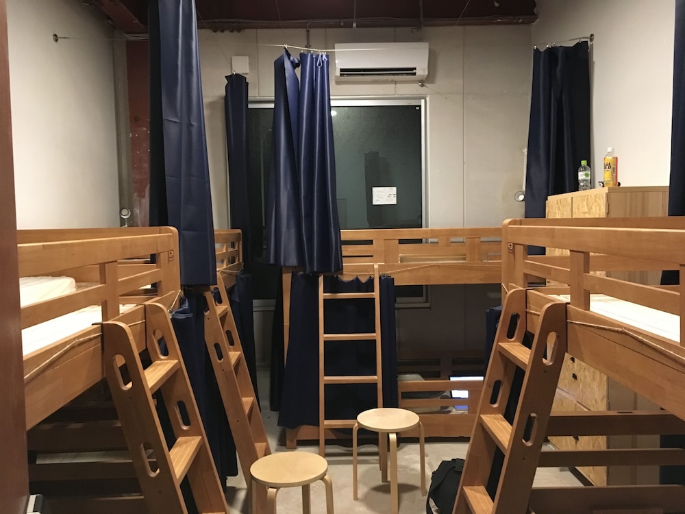客室1 | fan! –ABURATSU- Sports Bar & HOSTEL 客室1 | fan! –ABURATSU- Sports Bar & HOSTEL
